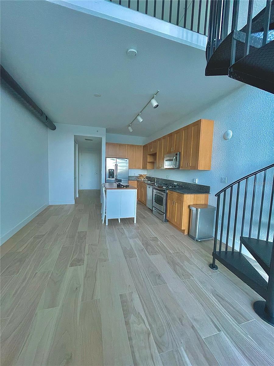 VUE/LK EOLA - Residential Lease