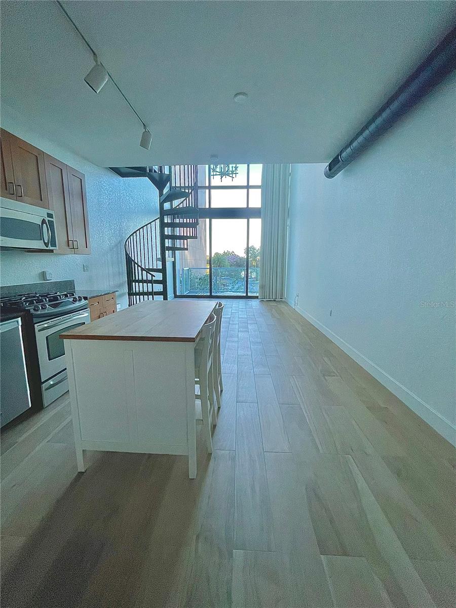VUE/LK EOLA - Residential Lease