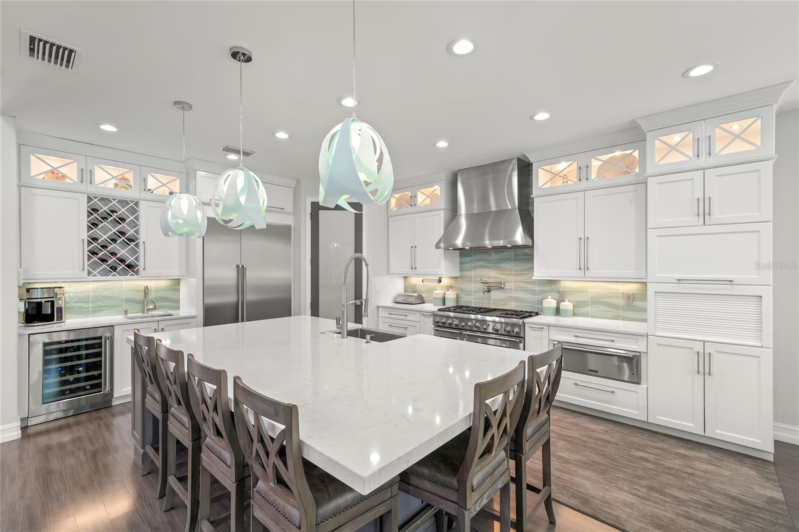 ISLAND ESTATES OF CLEARWATER - Residential