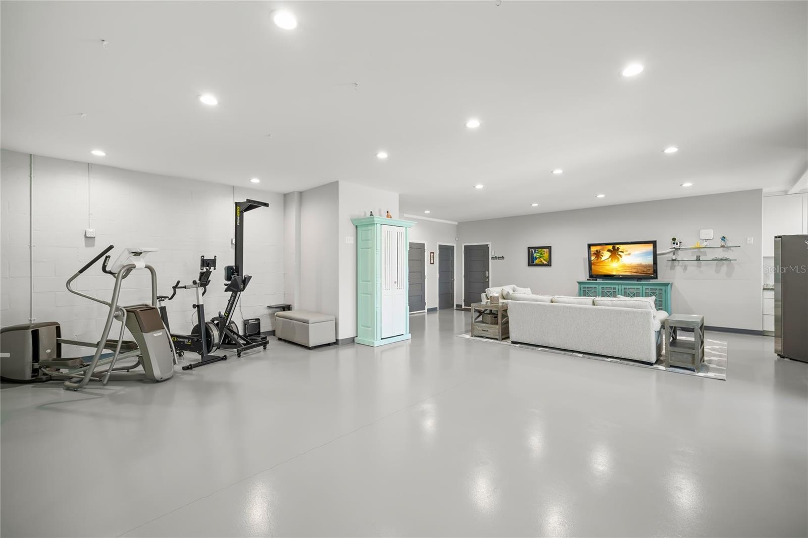 ISLAND ESTATES OF CLEARWATER - Residential