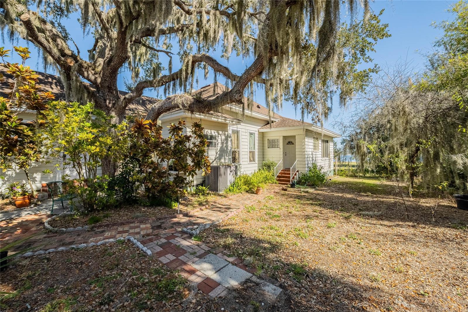 LAKE WALES - Residential