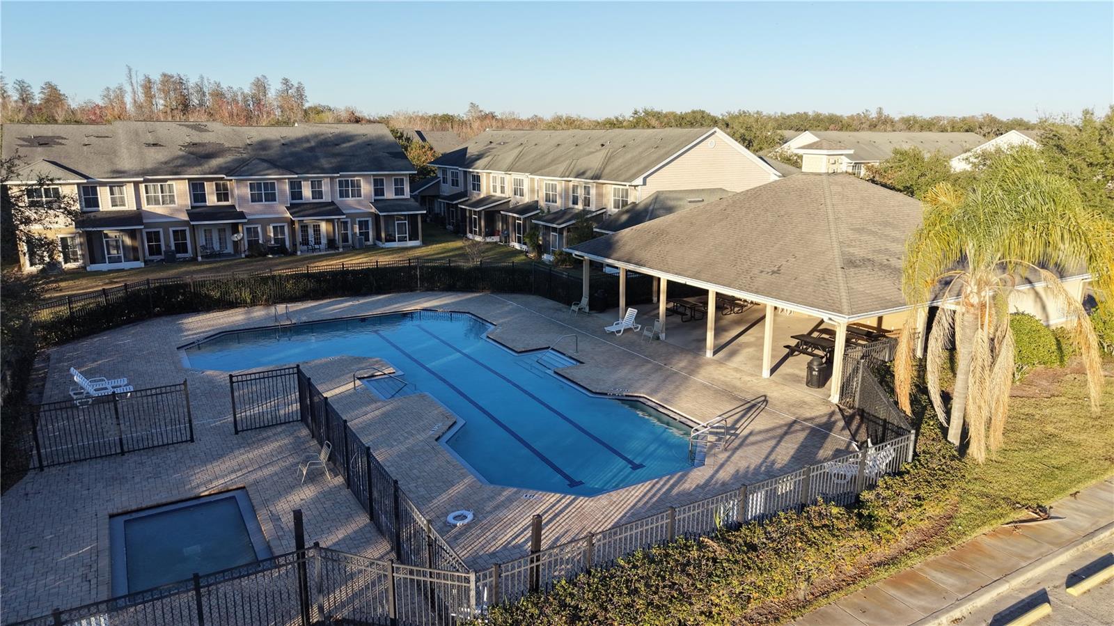 WEXFORD TWNHMS - Residential