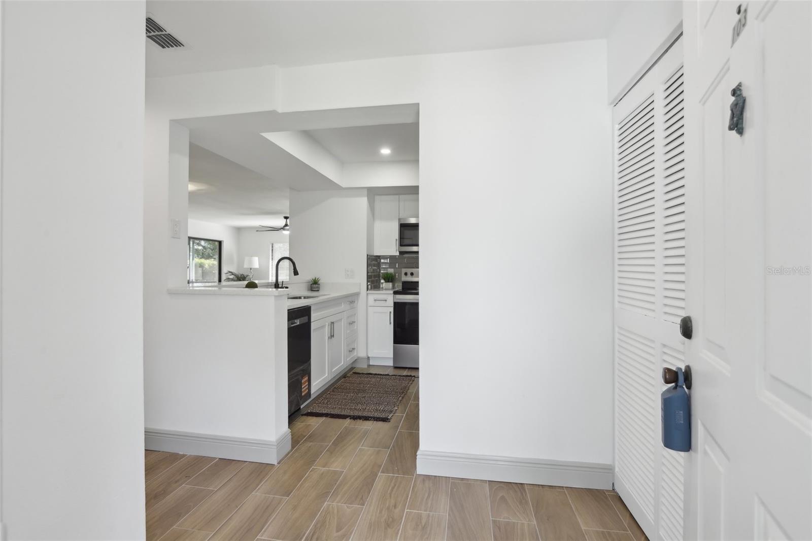 2725 COUNTRYSIDE BOULEVARD 103