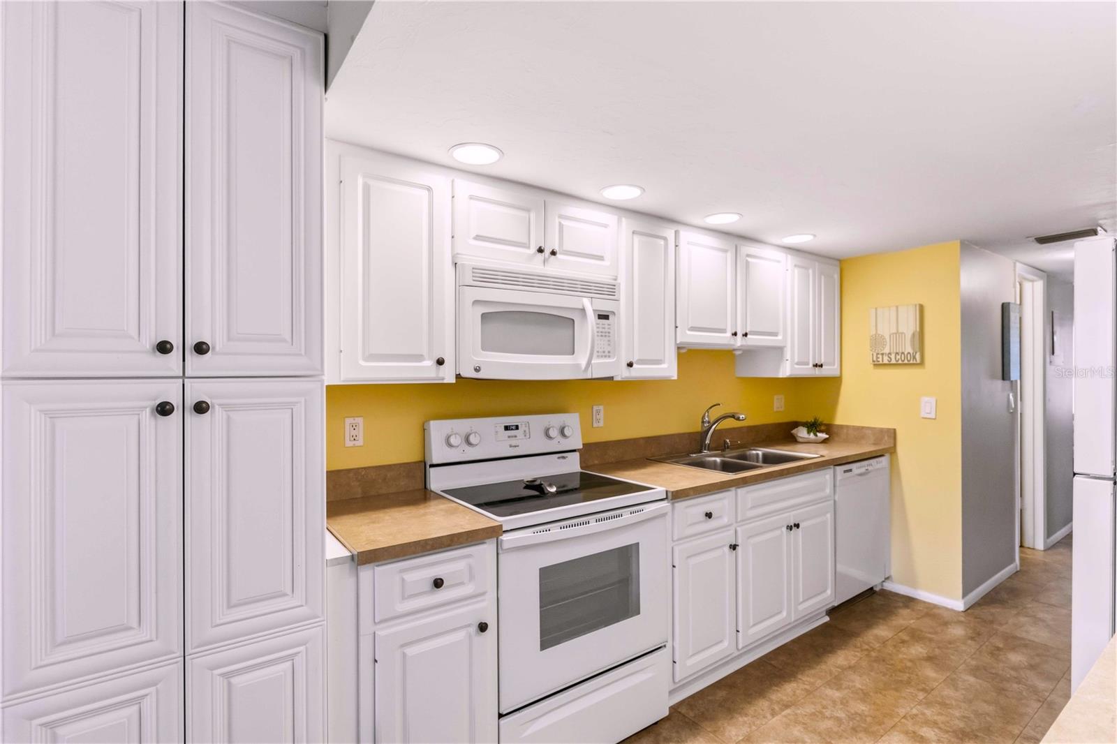 WOODPARK AT DESOTO SQUARE PH III - Residential