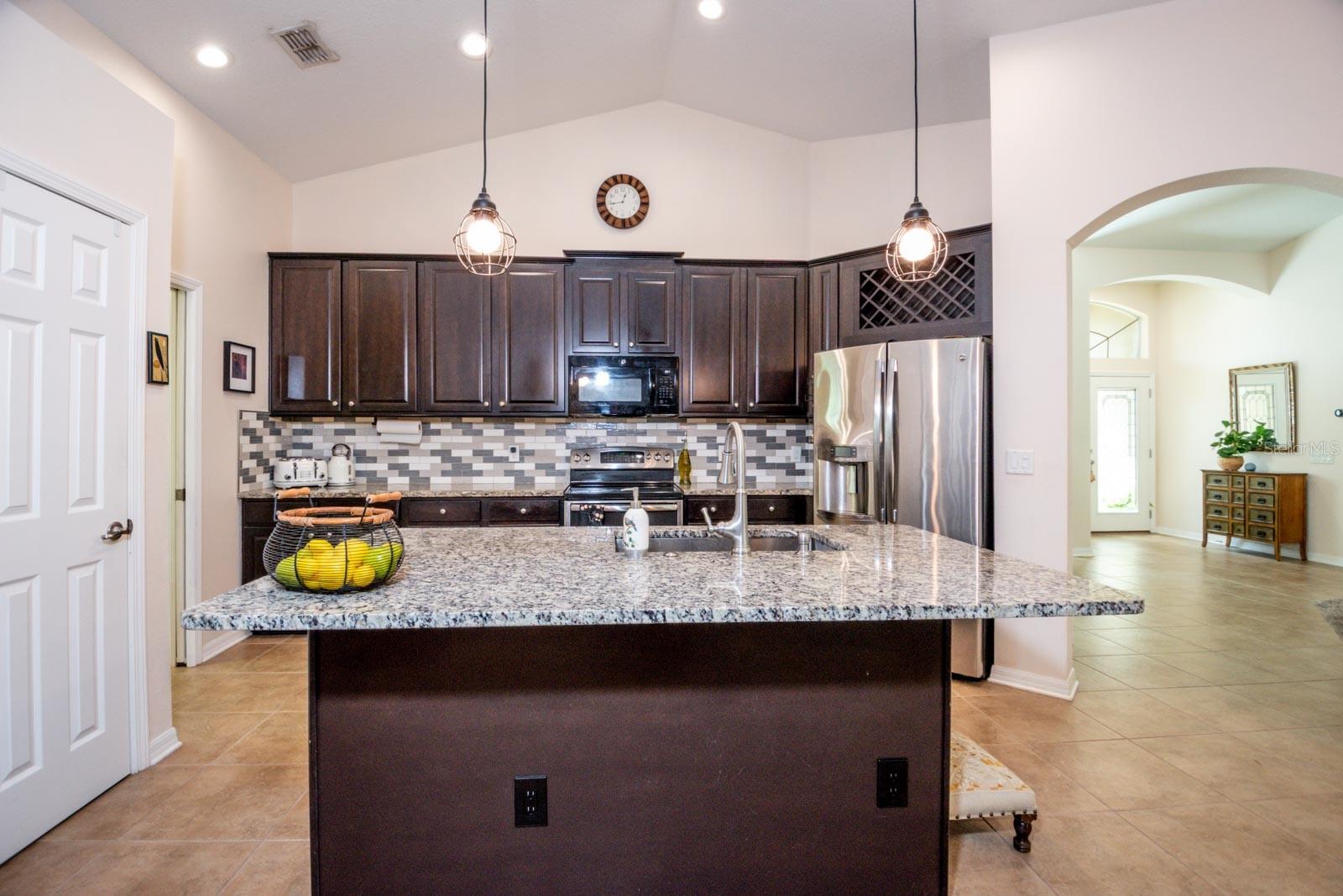 HARBOUR ISLES PH 1 - Residential