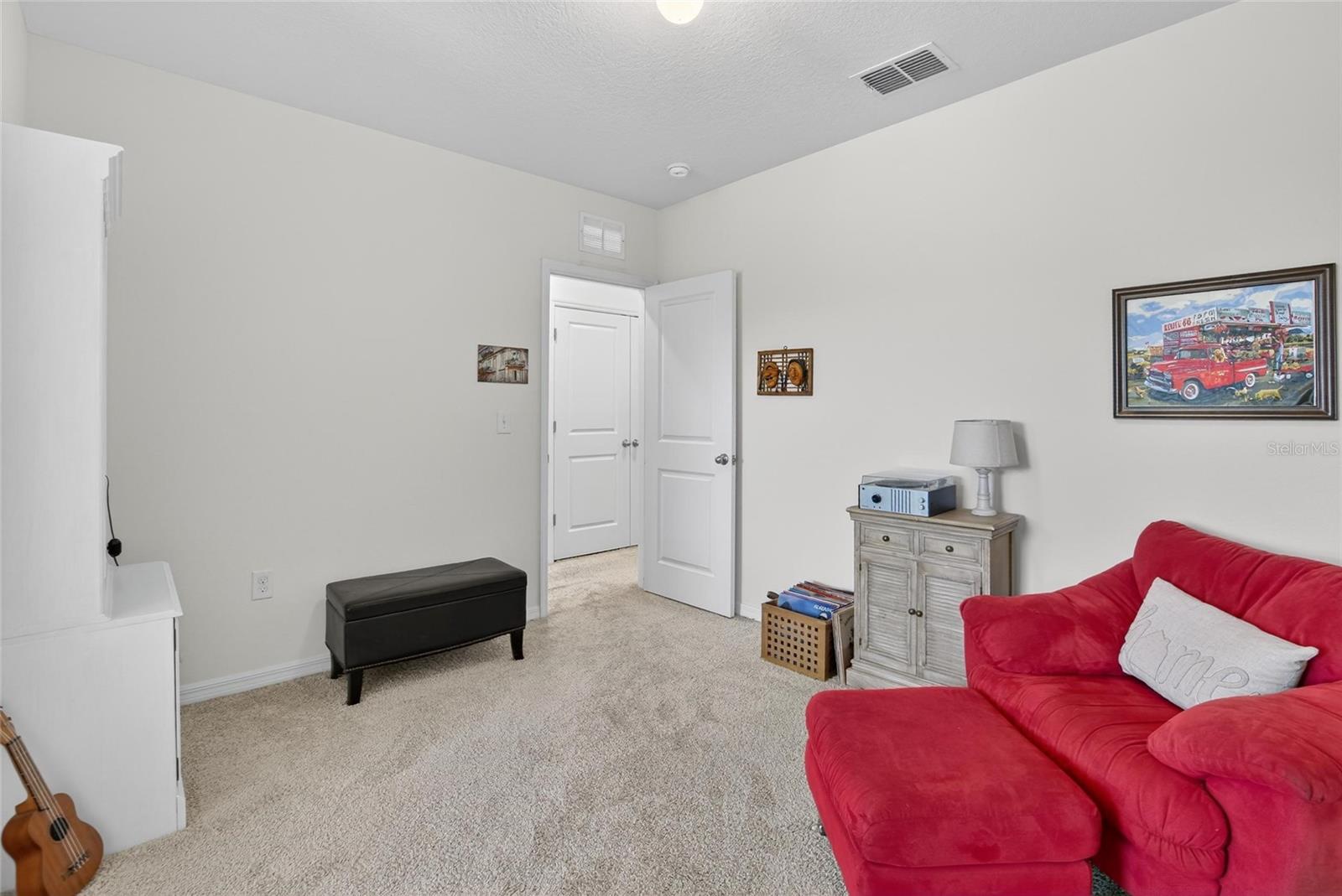 DISTRICT/BLOOMINGDALE - Residential