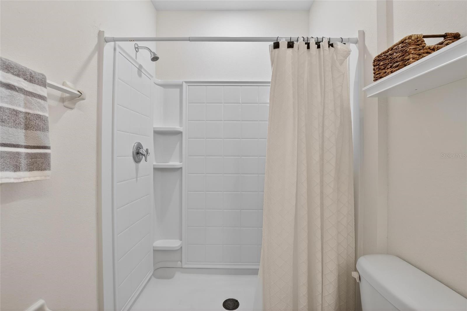 DISTRICT/BLOOMINGDALE - Residential