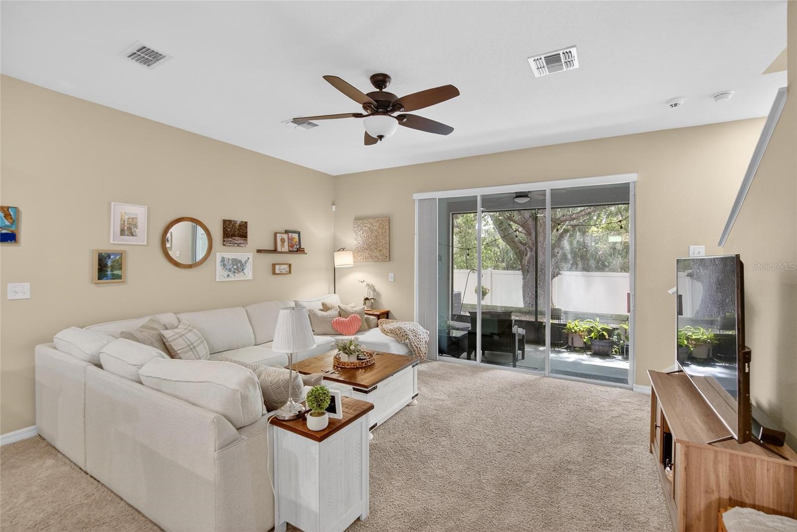 DISTRICT/BLOOMINGDALE - Residential