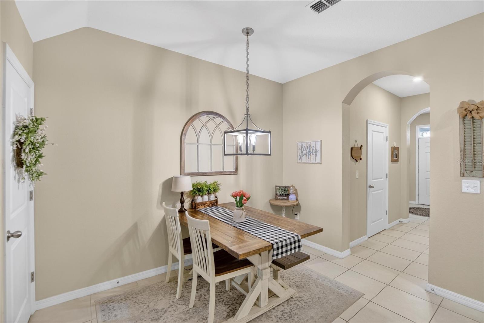 DISTRICT/BLOOMINGDALE - Residential