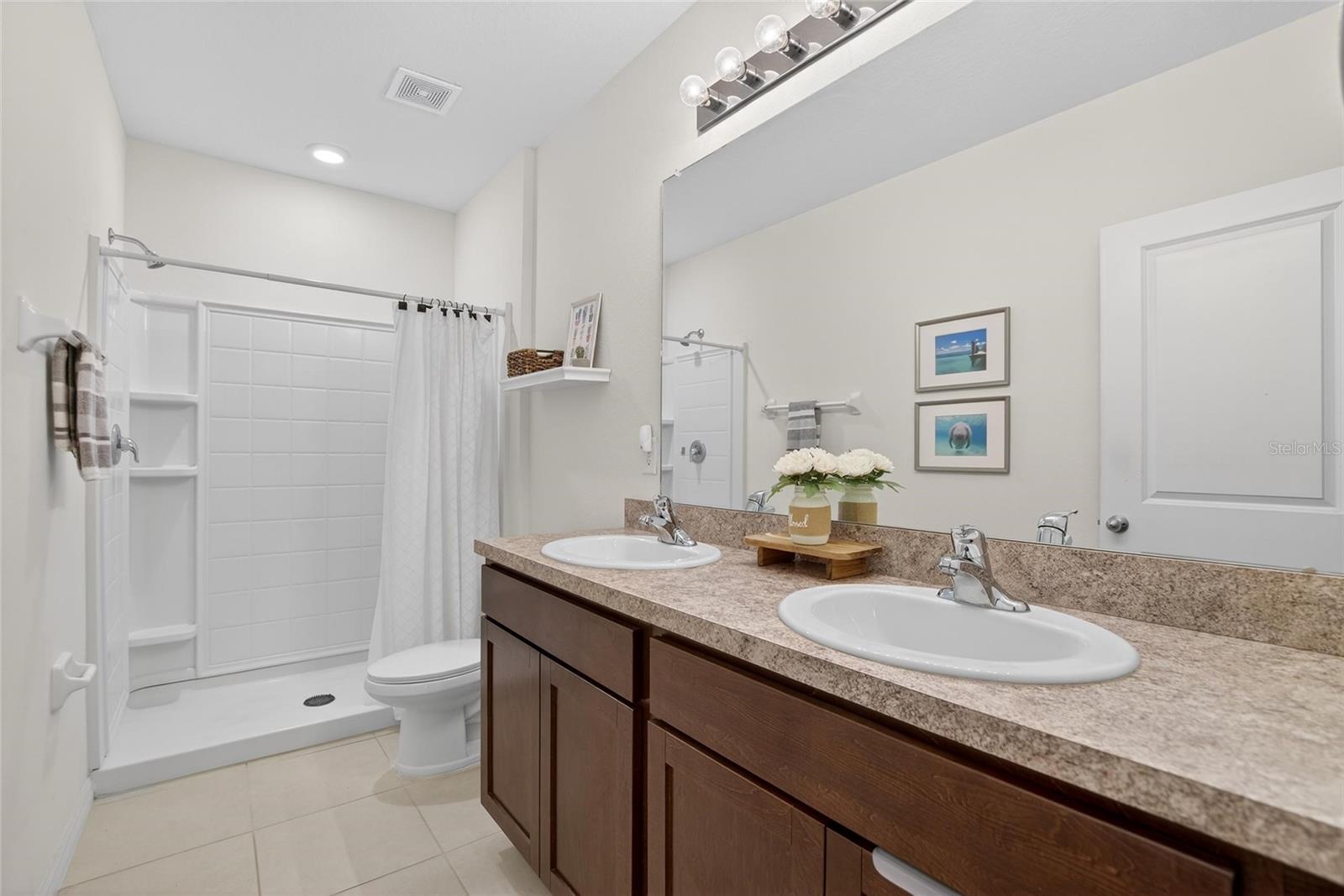 DISTRICT/BLOOMINGDALE - Residential