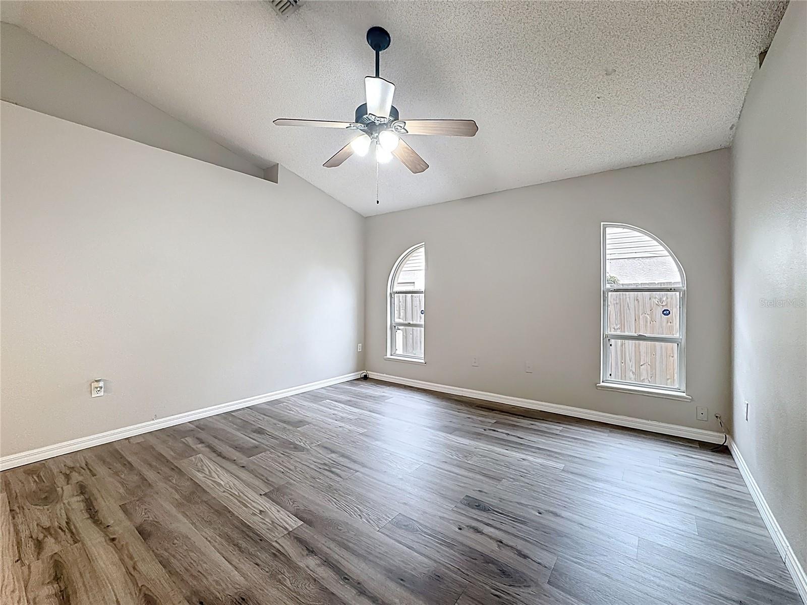 VERONICA PLACE PH 01 - Residential