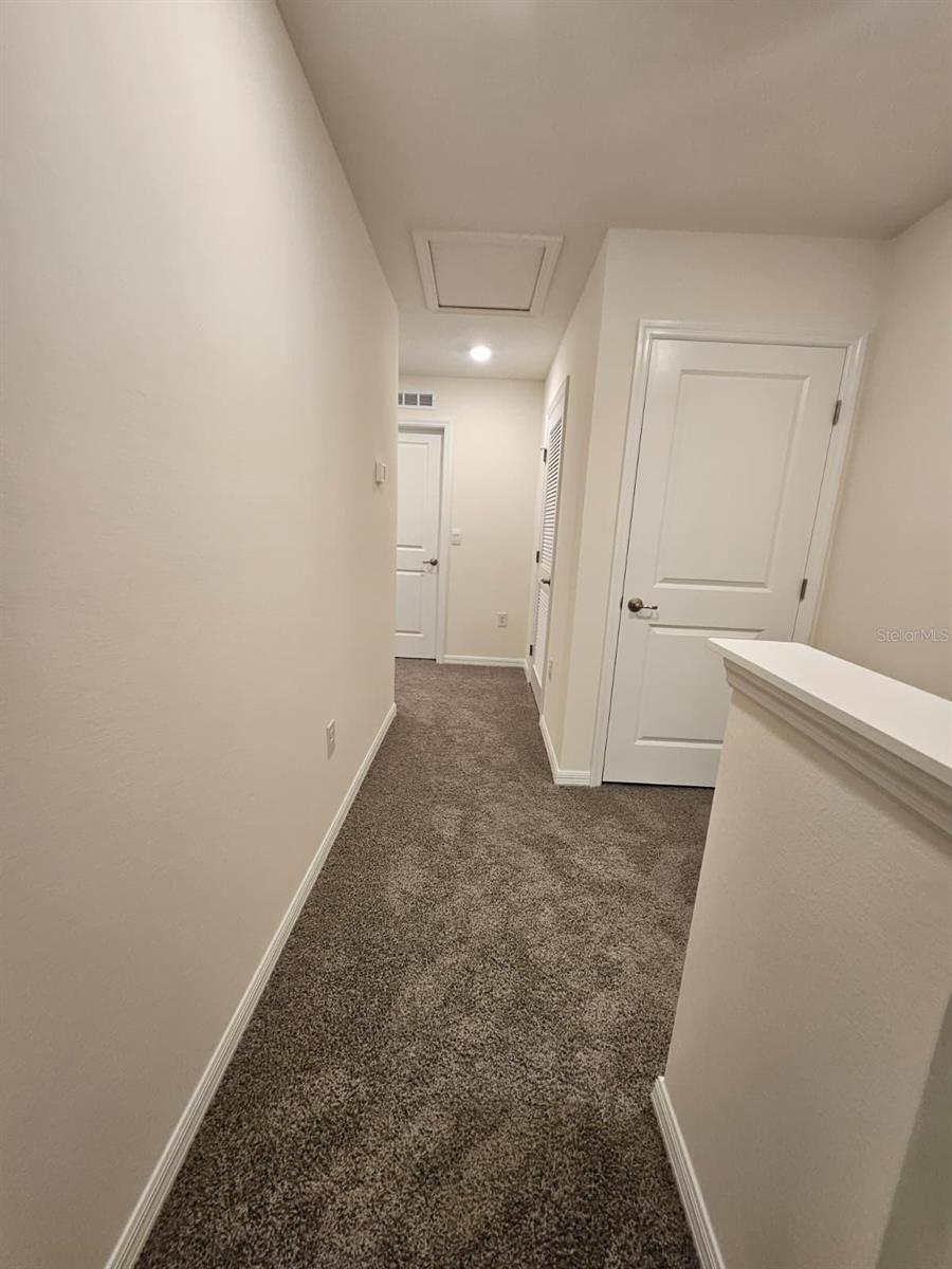 LAUREL COMMONS - Residential Lease