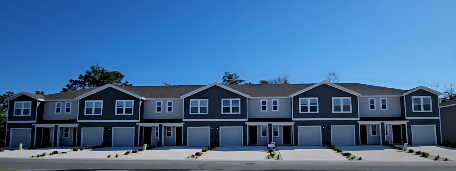 LAUREL COMMONS - Residential Lease