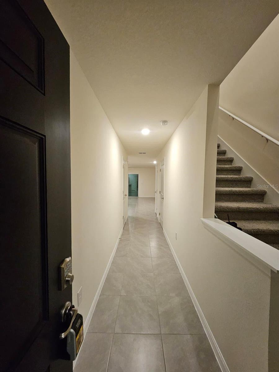 LAUREL COMMONS - Residential Lease