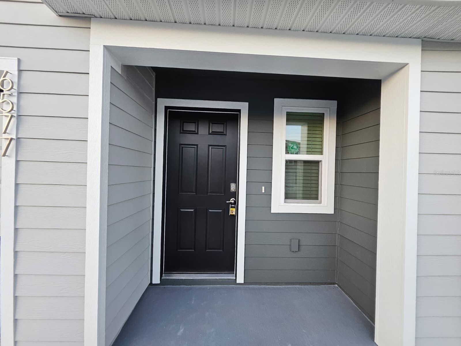 LAUREL COMMONS - Residential Lease