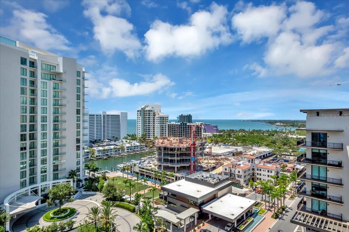 301 QUAY COMMONS 1204