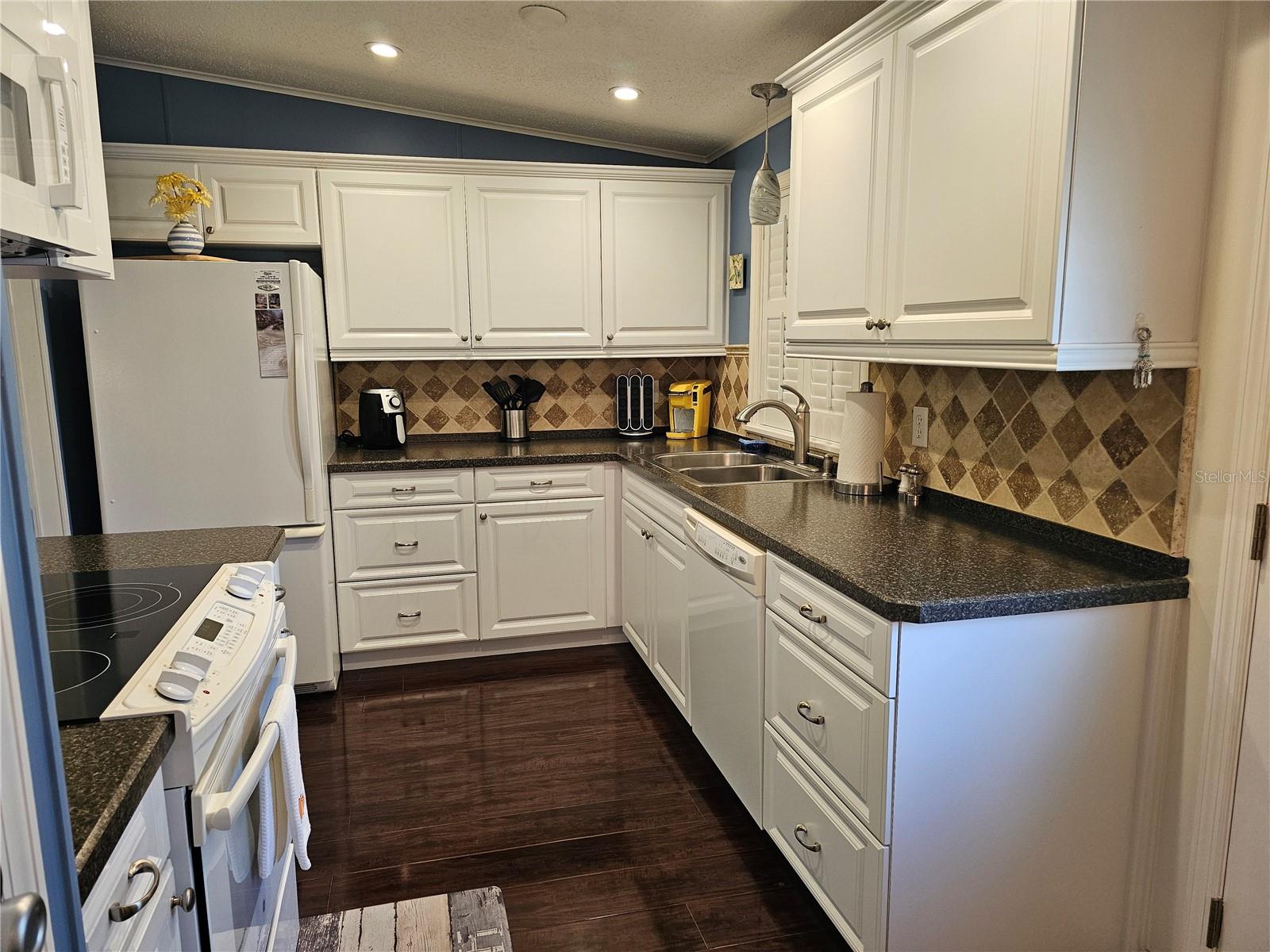 GULL-AIRE VILLAGE - Residential