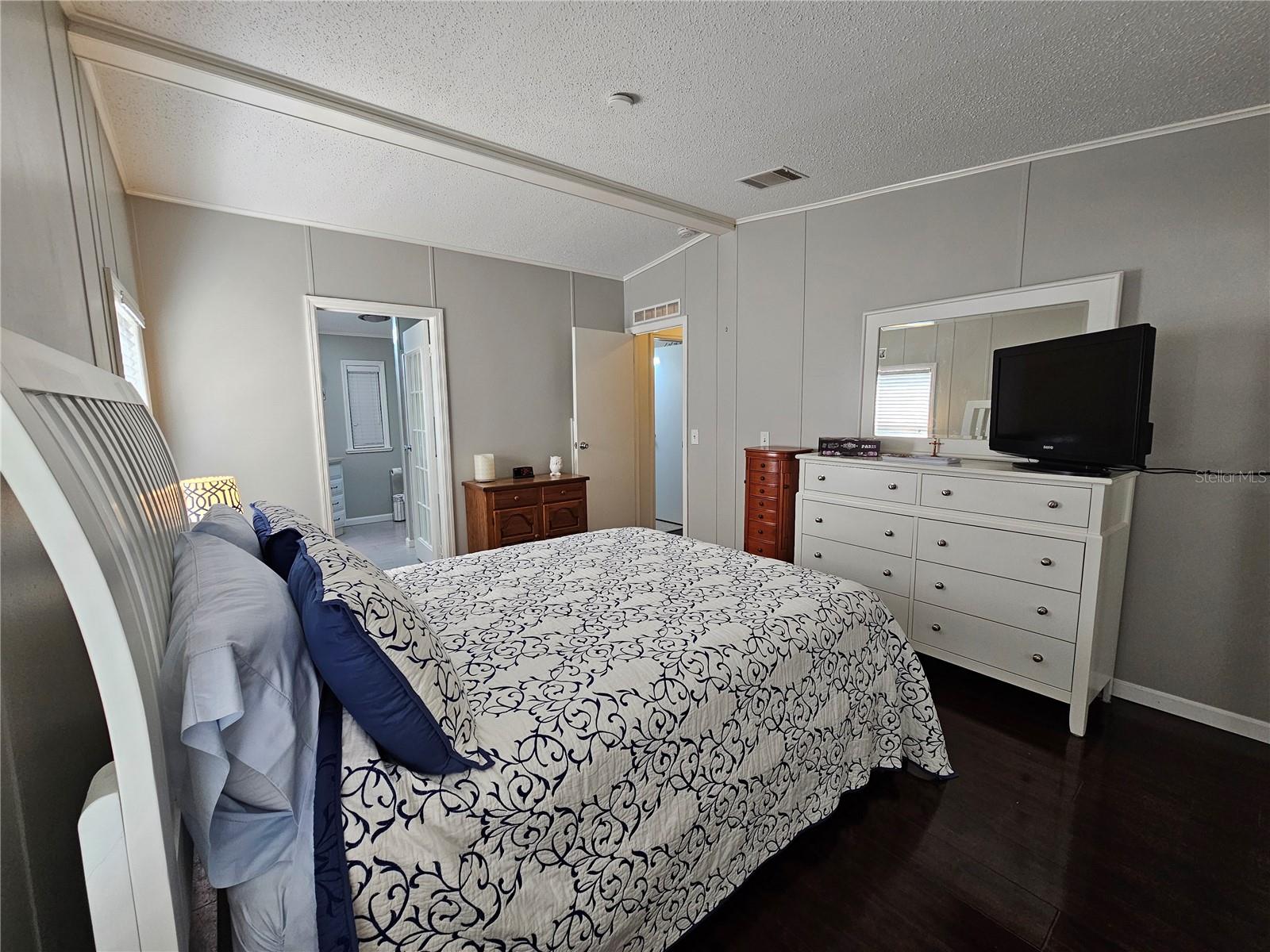 GULL-AIRE VILLAGE - Residential