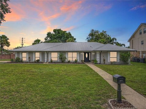 Photo of 2815 Montmart Drive, Belle Isle, FL 32812 (MLS # O6344721)
