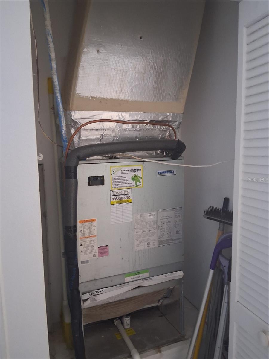 KIAWAH BAY CONDO - Residential