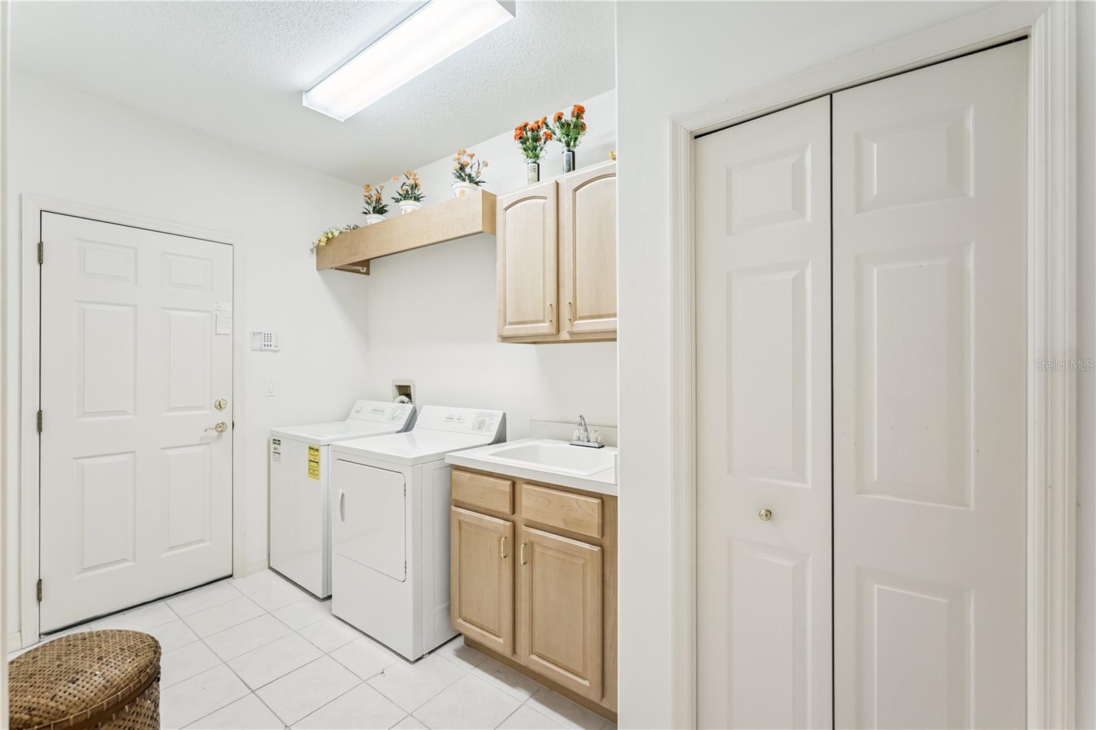 WYNTREE /HEATHROW - Residential