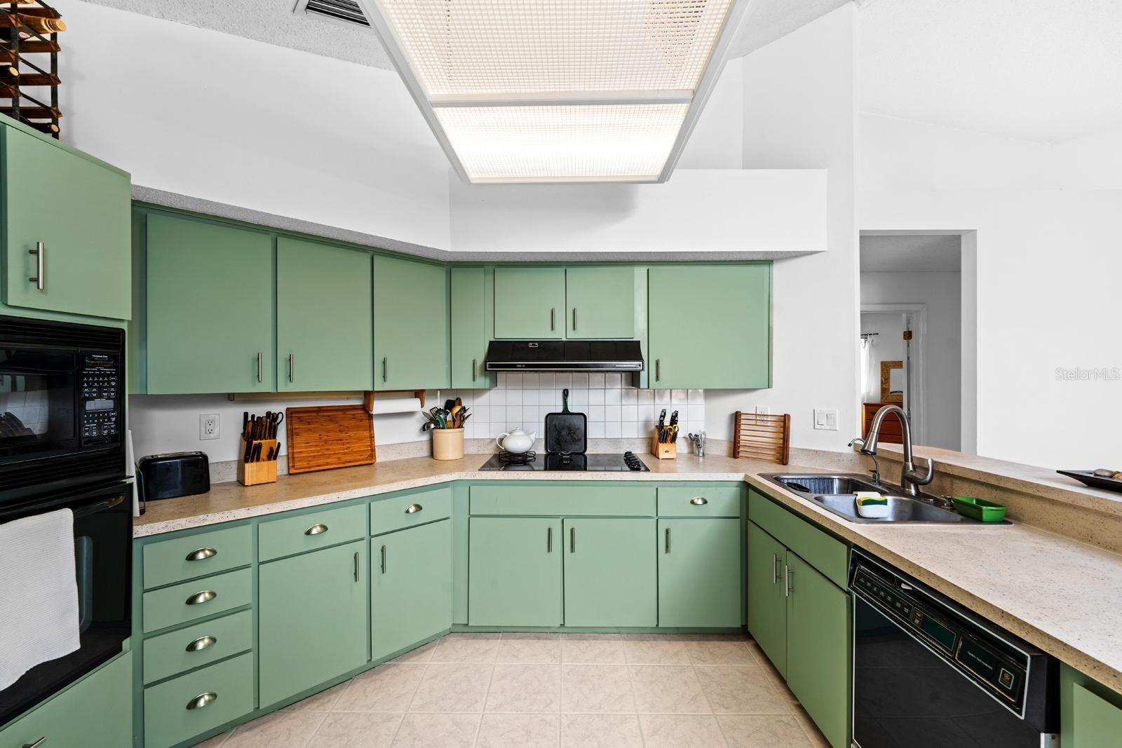 BEACON PLACE EAST UNIT ONE - Residential