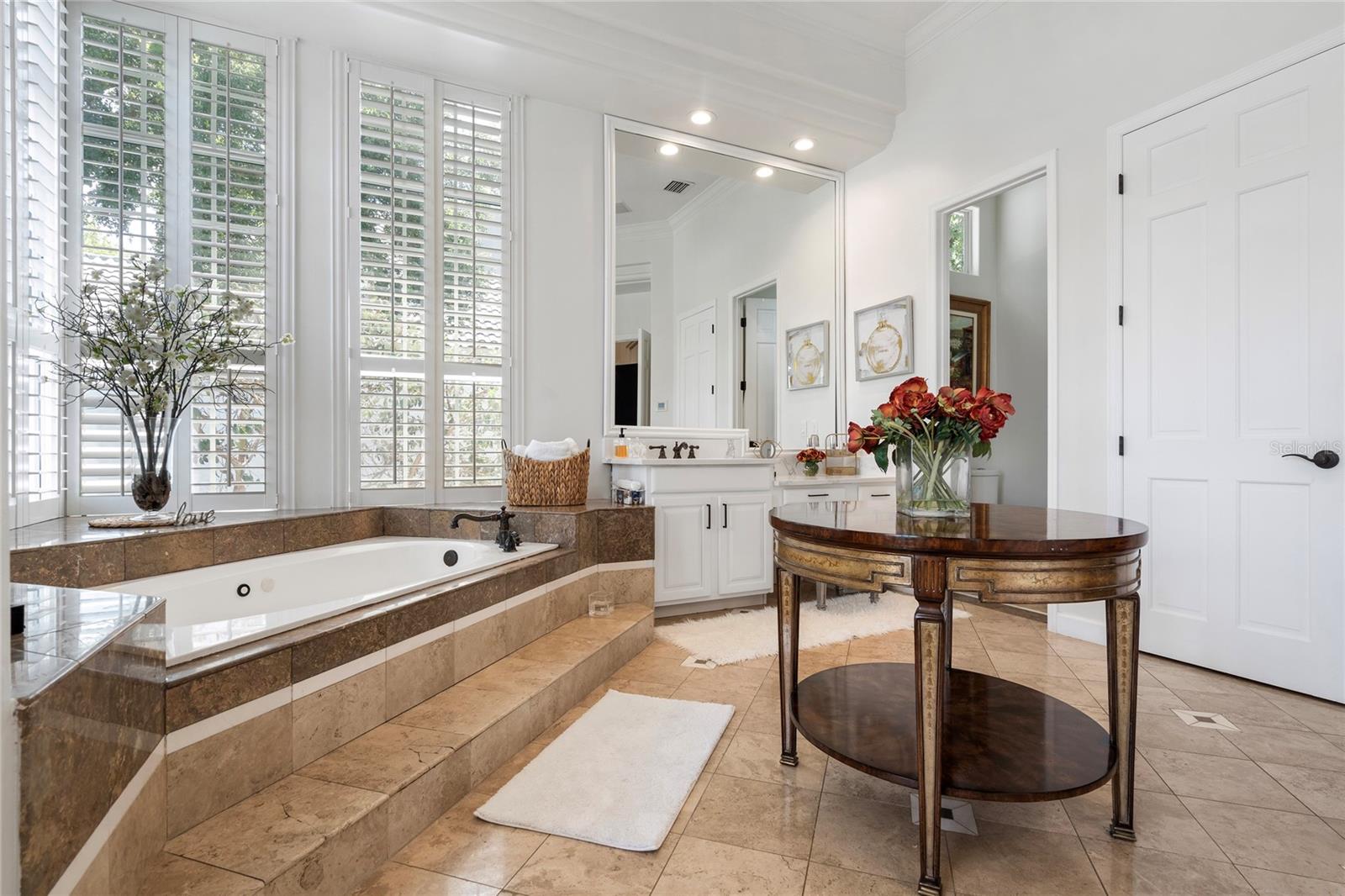 HEATHROW WOODS - Residential