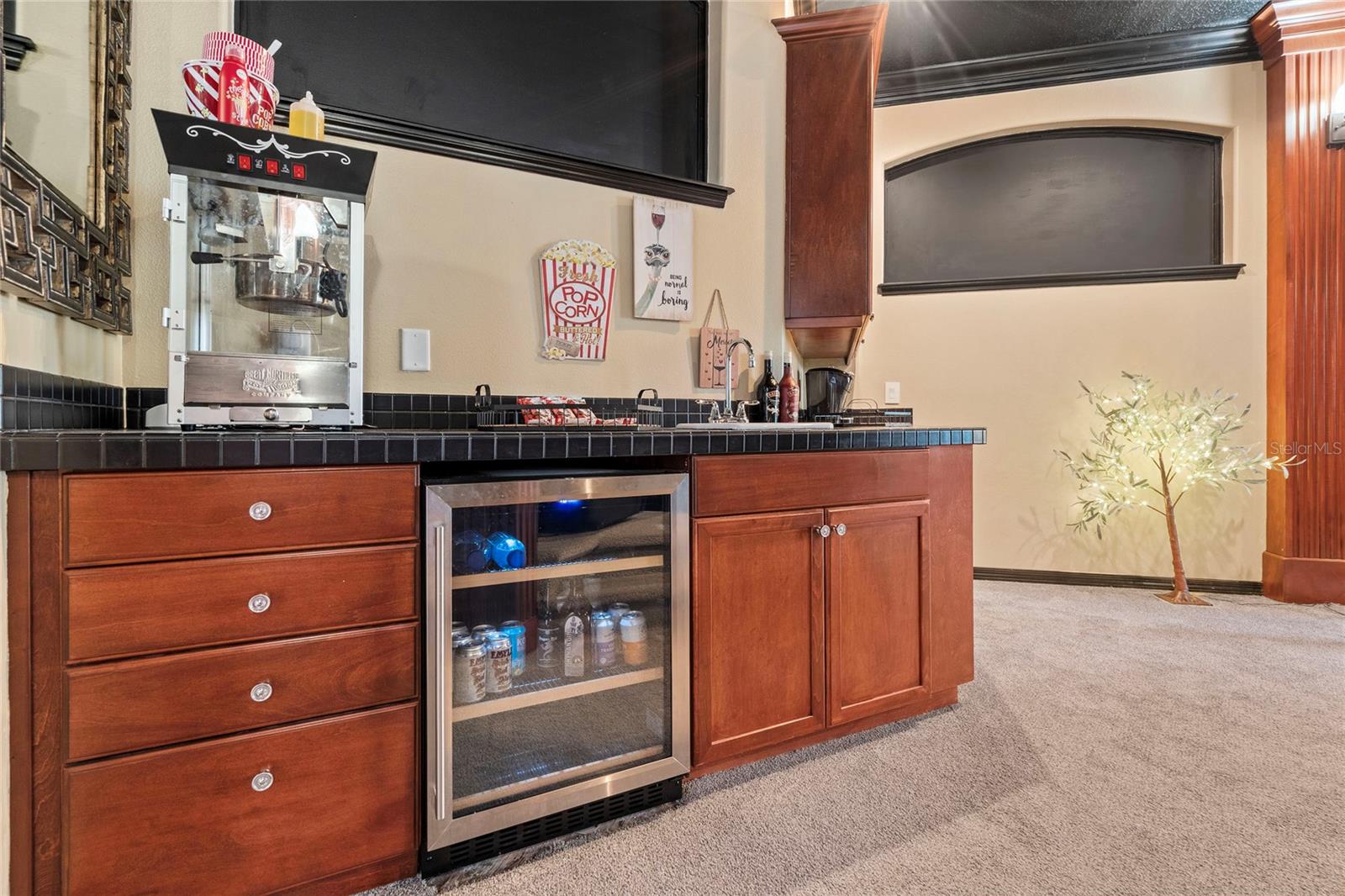 HEATHROW WOODS - Residential