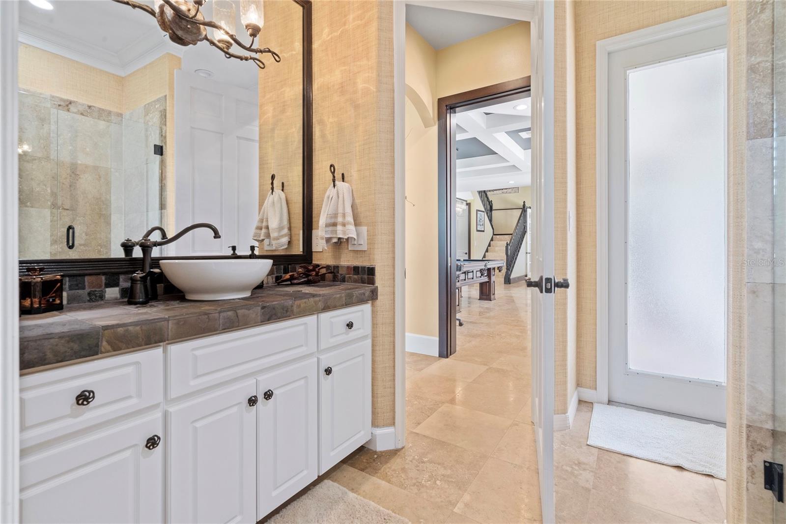 HEATHROW WOODS - Residential