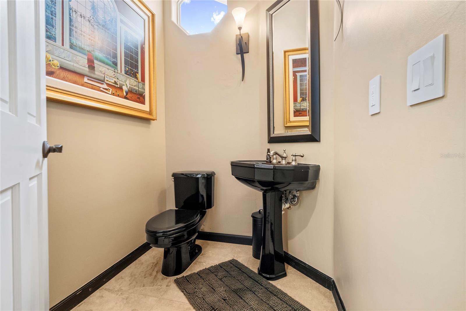 HEATHROW WOODS - Residential