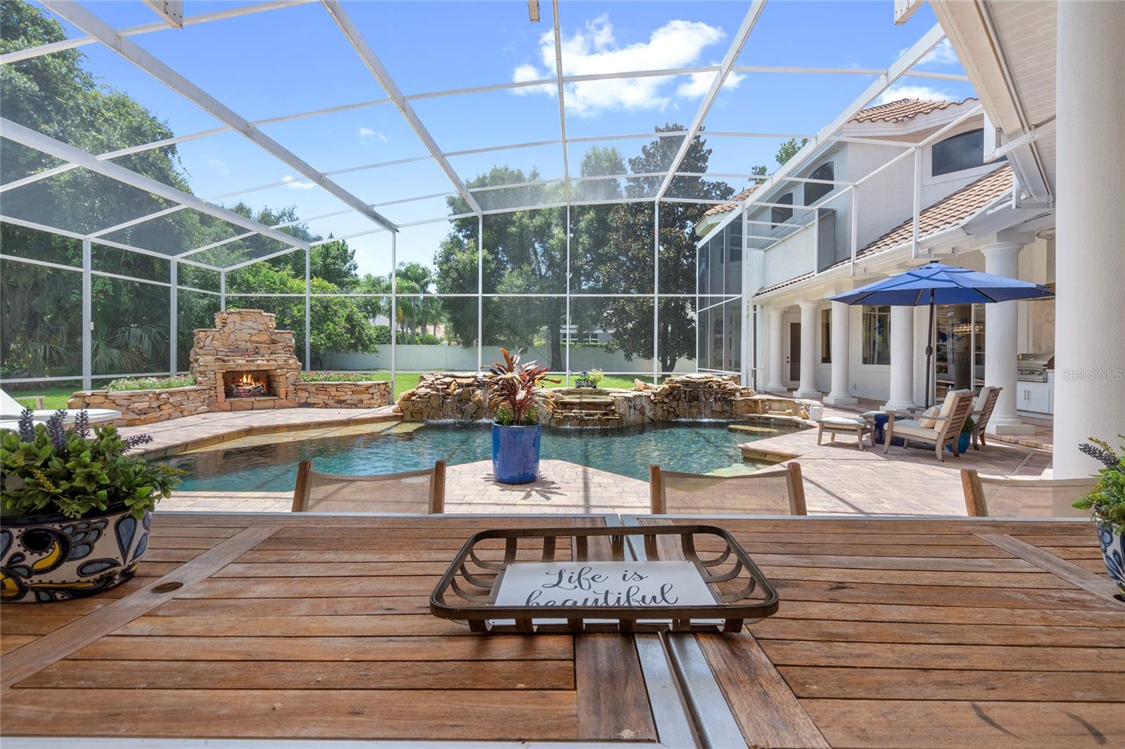 HEATHROW WOODS - Residential