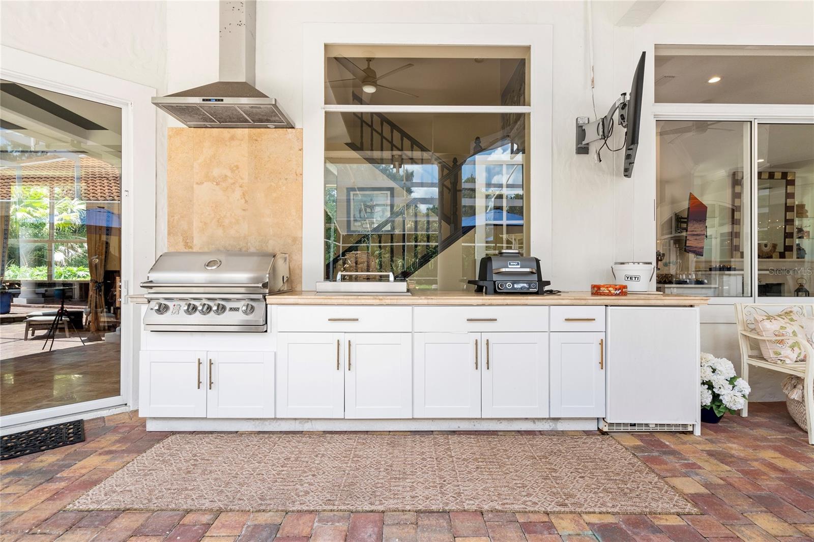 HEATHROW WOODS - Residential