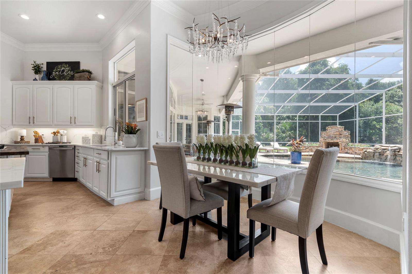 HEATHROW WOODS - Residential