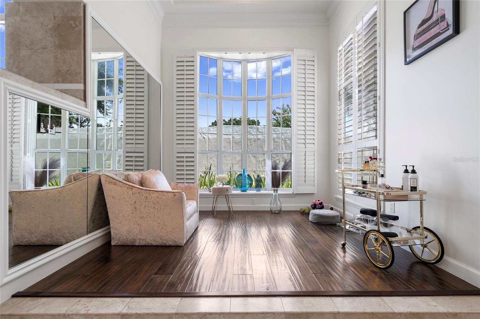 HEATHROW WOODS - Residential