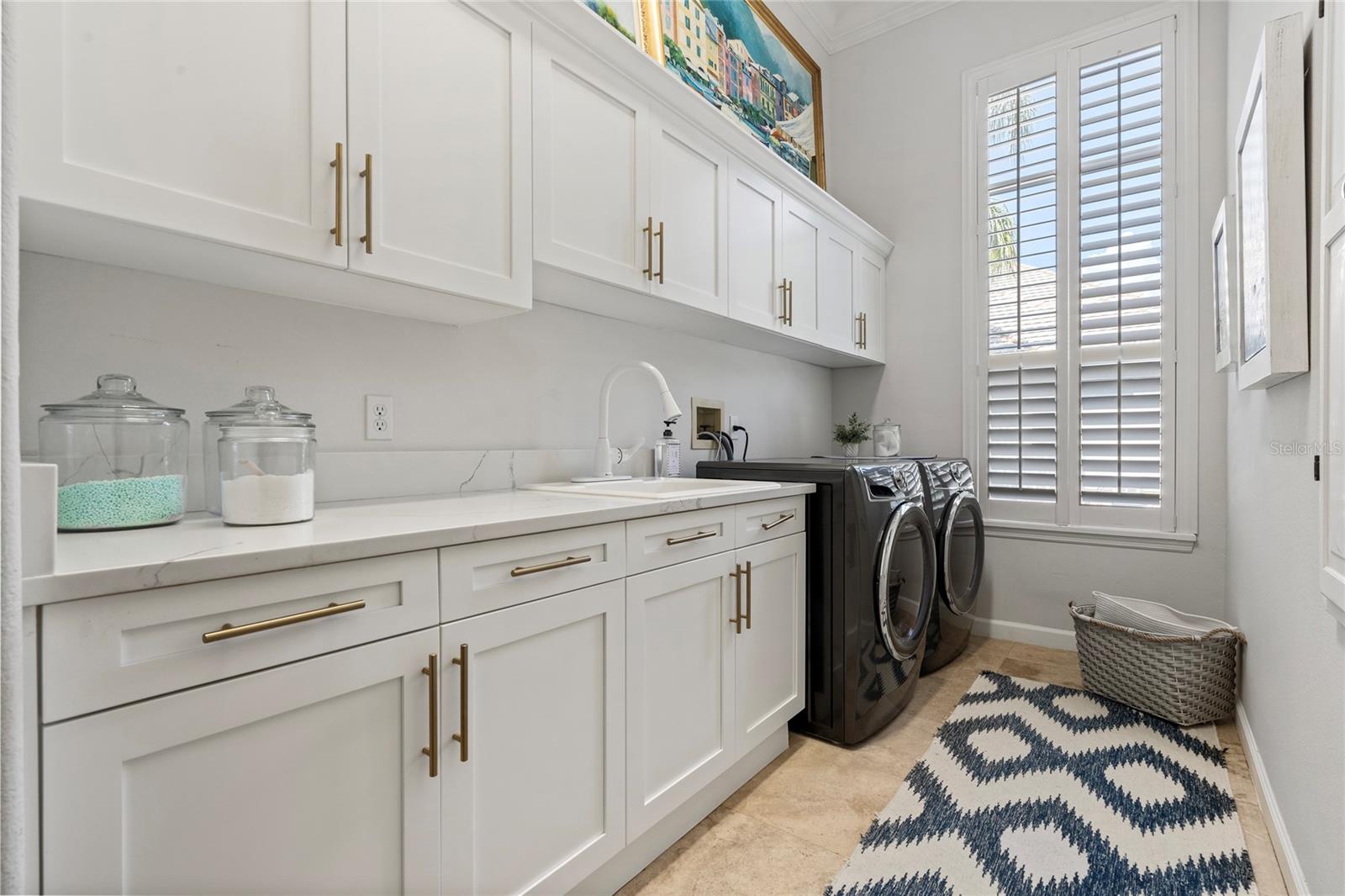 HEATHROW WOODS - Residential