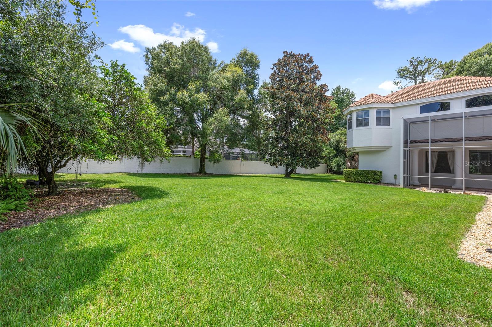 HEATHROW WOODS - Residential