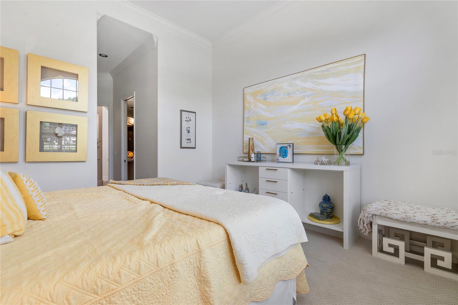 HEATHROW WOODS - Residential