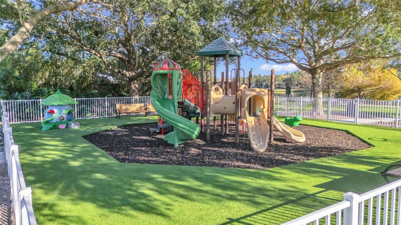 VILLAGEWALK/LK NONAA 01B - Residential