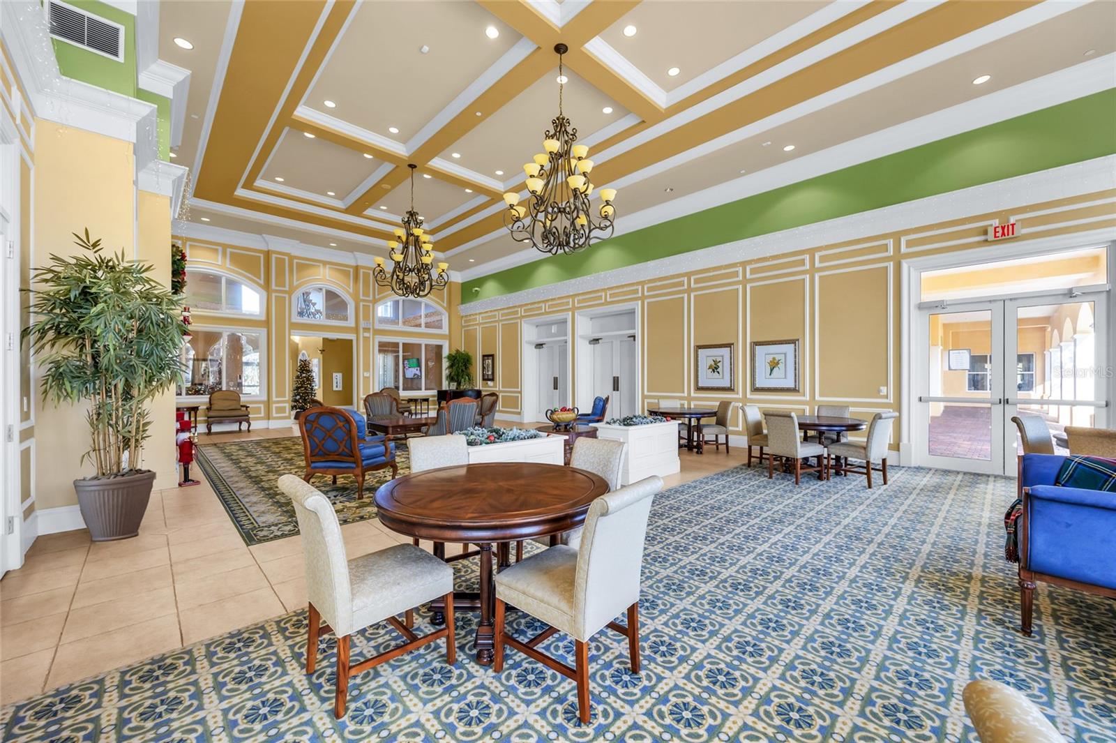 VILLAGEWALK/LK NONAA 01B - Residential