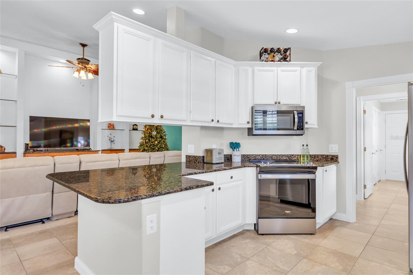 VILLAGEWALK/LK NONAA 01B - Residential