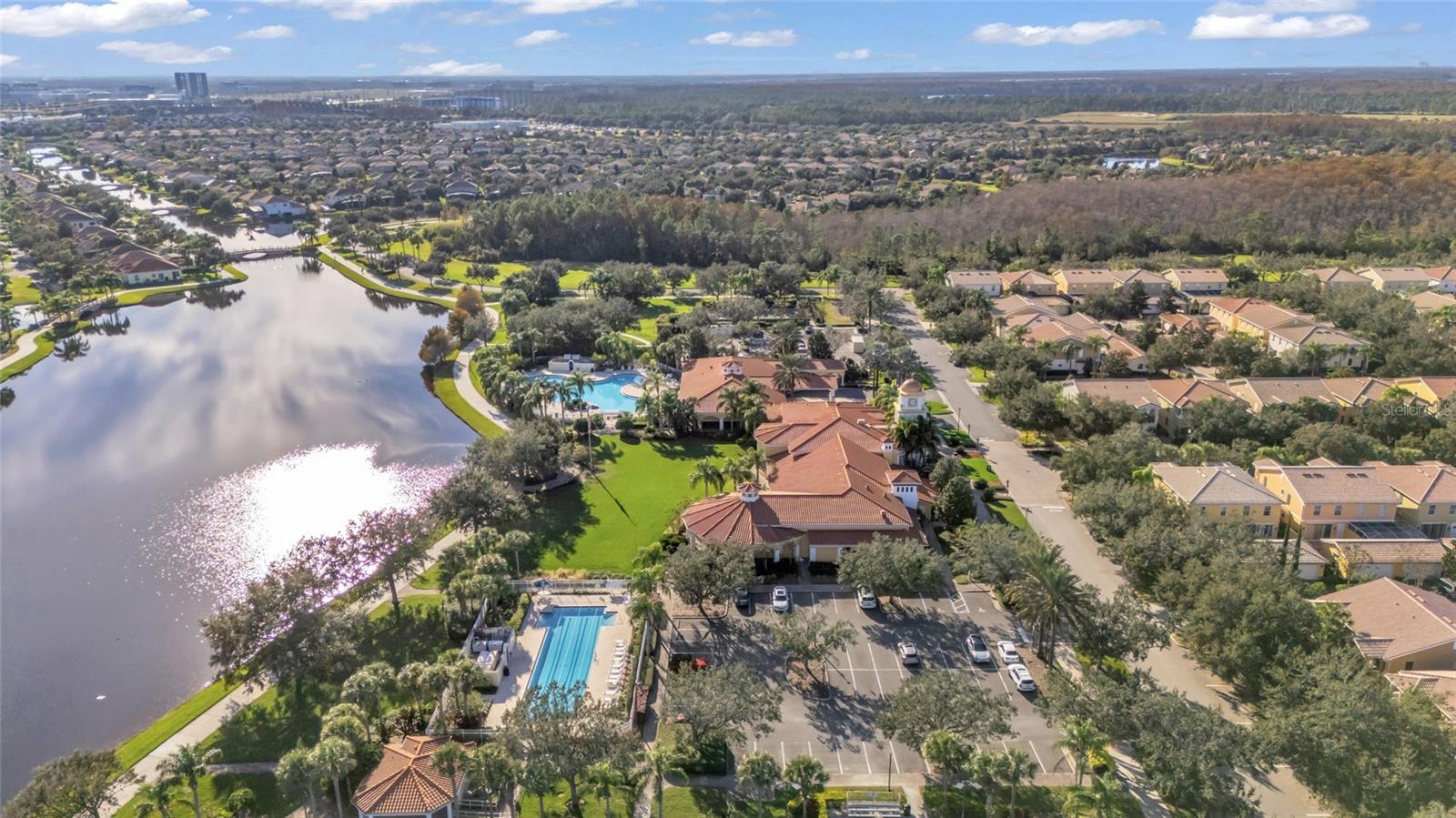 VILLAGEWALK/LK NONAA 01B - Residential