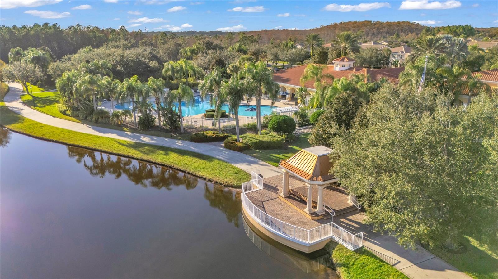 VILLAGEWALK/LK NONAA 01B - Residential