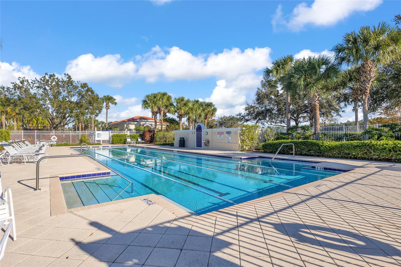 VILLAGEWALK/LK NONAA 01B - Residential