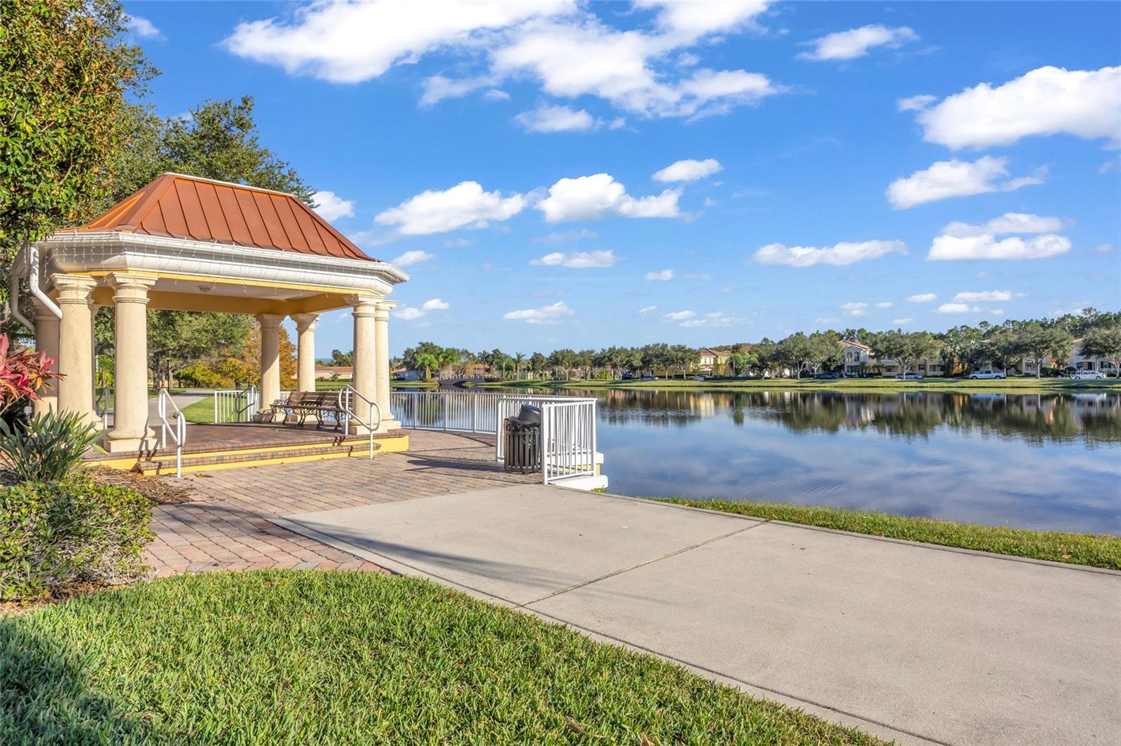 VILLAGEWALK/LK NONAA 01B - Residential