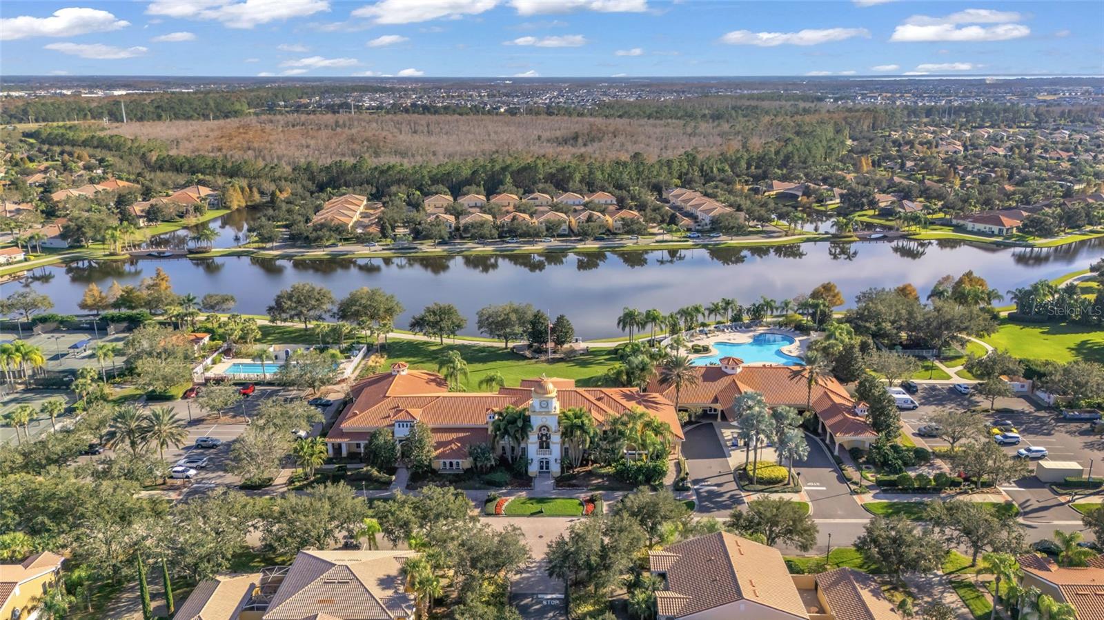 VILLAGEWALK/LK NONAA 01B - Residential