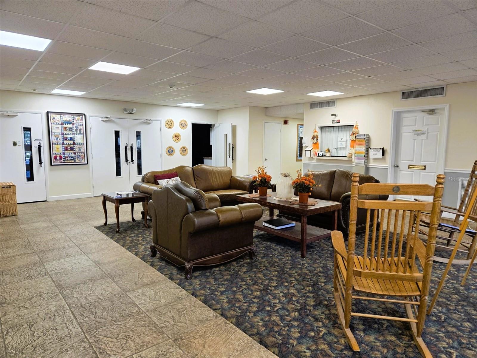 OAKWOOD MANOR - Residential