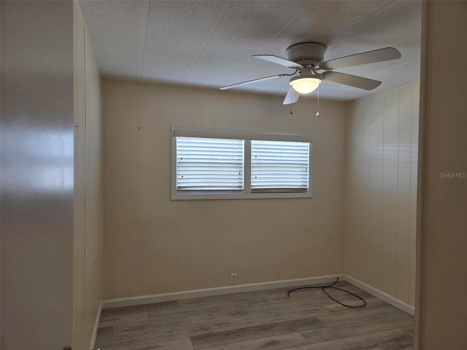 OAKWOOD MANOR - Residential