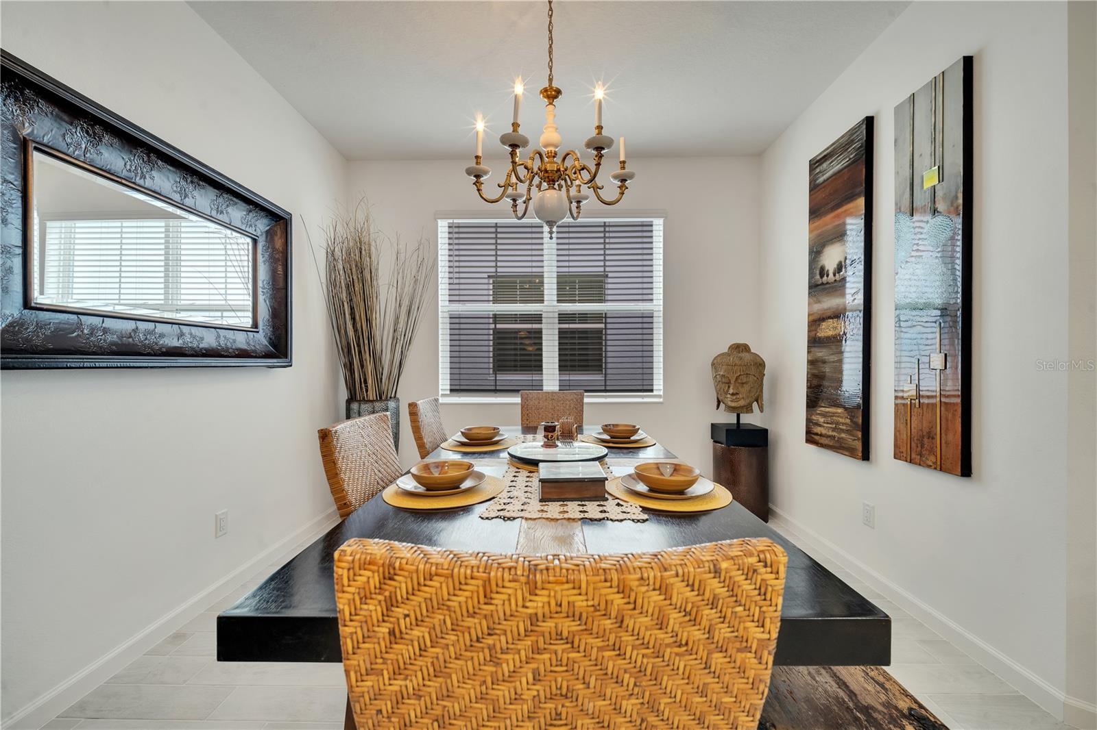 LATITUDE MARGARITAVILLE/DAYTONA BEACH PH 5 - Residential Lease