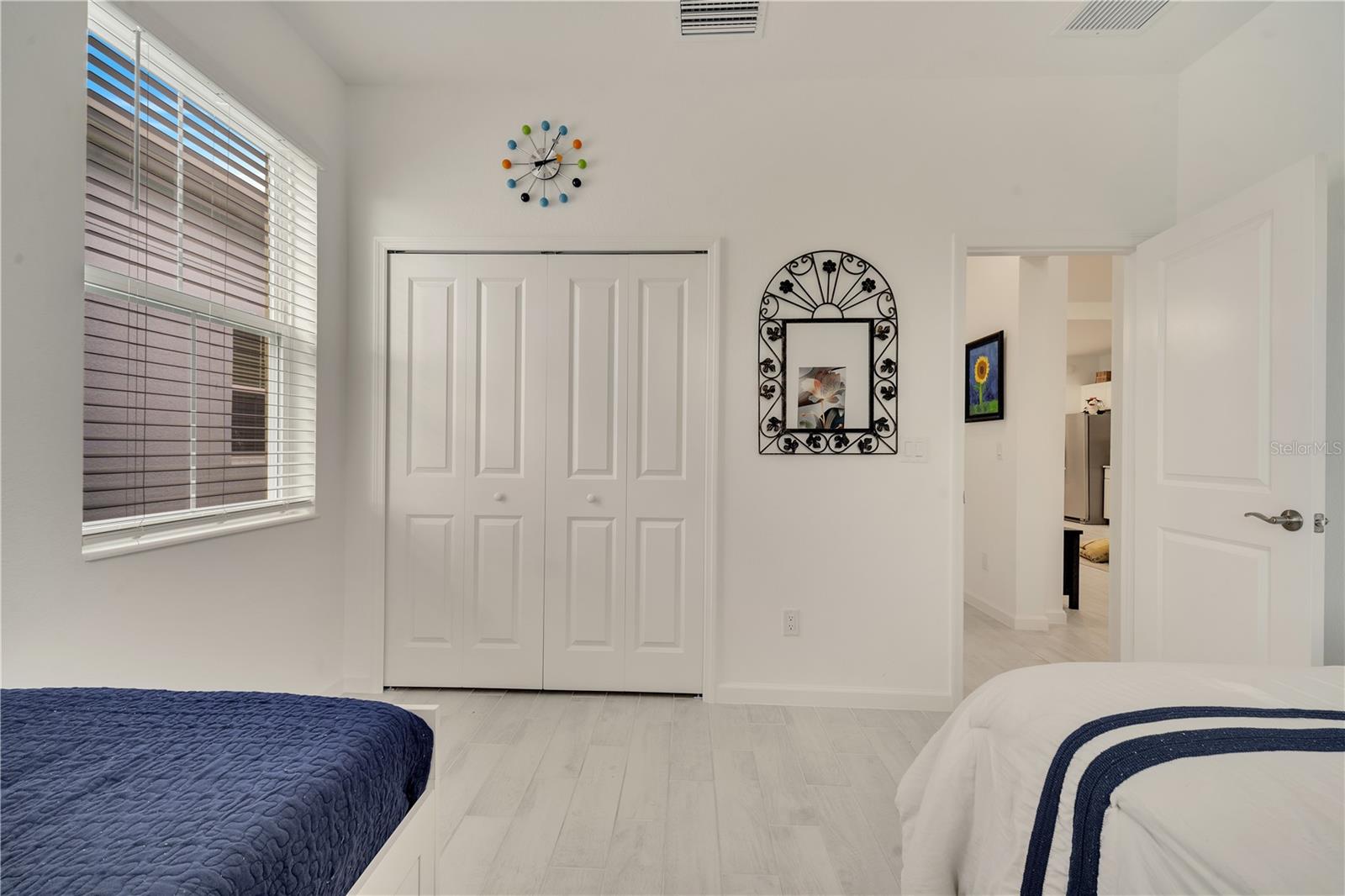 LATITUDE MARGARITAVILLE/DAYTONA BEACH PH 5 - Residential Lease
