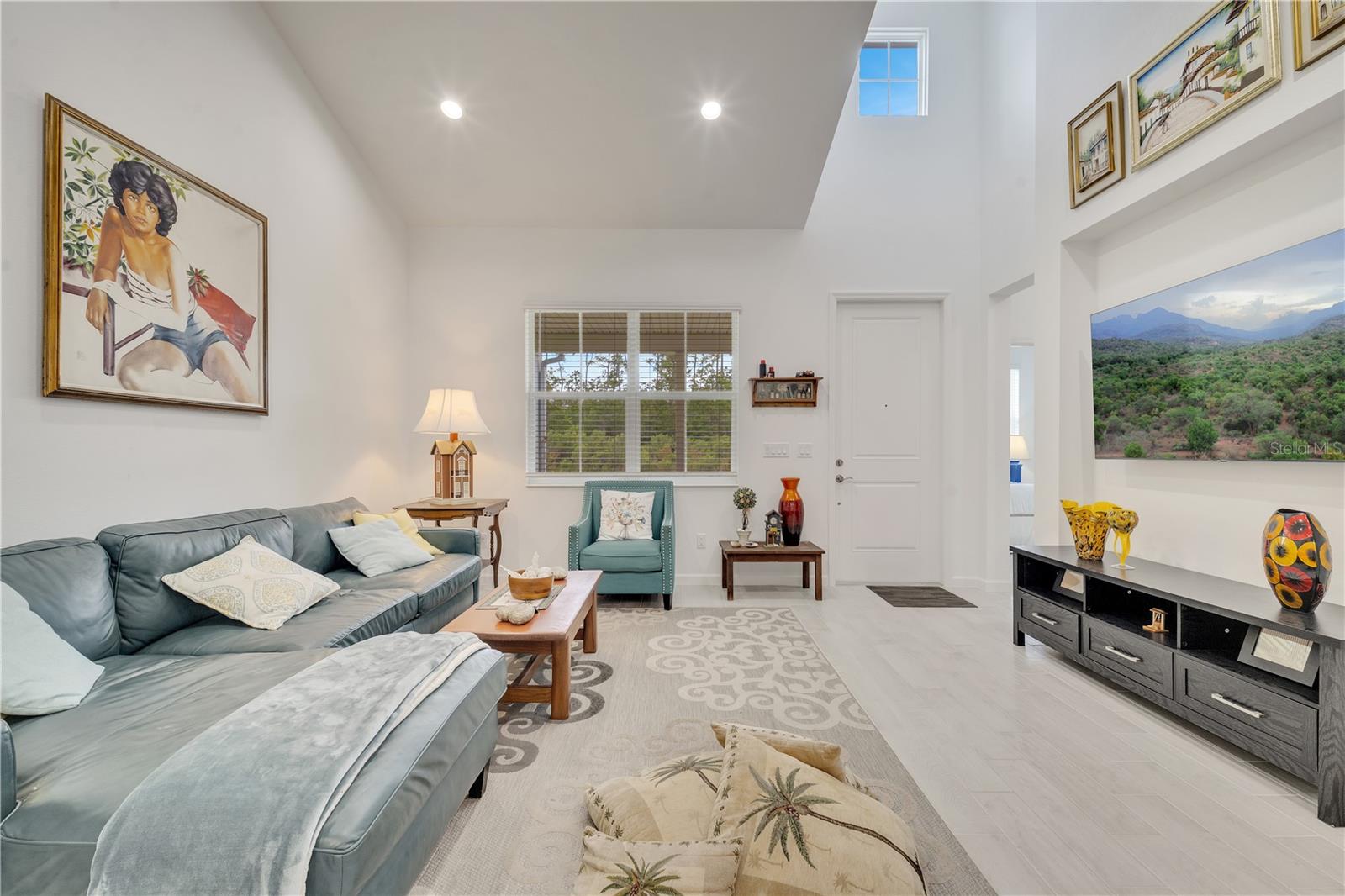 LATITUDE MARGARITAVILLE/DAYTONA BEACH PH 5 - Residential Lease